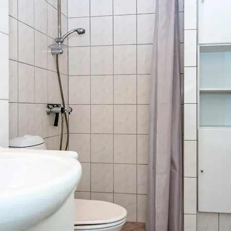 4 Person In Fano-by Traum