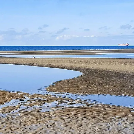 4 Person In Fano-by Traum